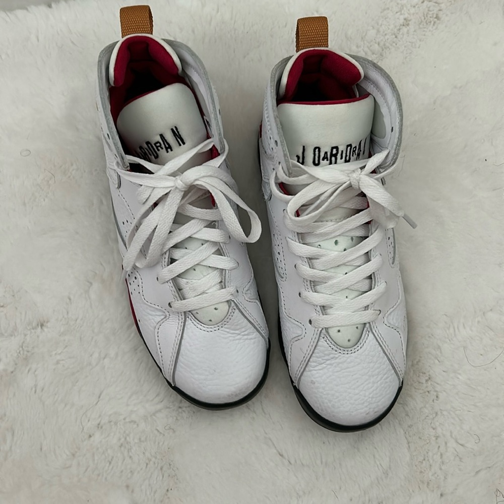 Jordan Sneakers Euc - Picture 3 of 6